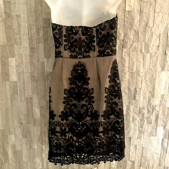 Lace strapless dress. Size small🟢 - Picture 5 of 11